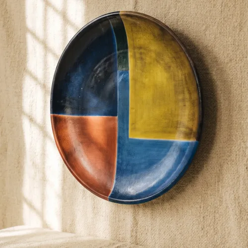 white-studio-geometric-ceramic-wall-plate
